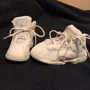 little kids jordan’s 7
